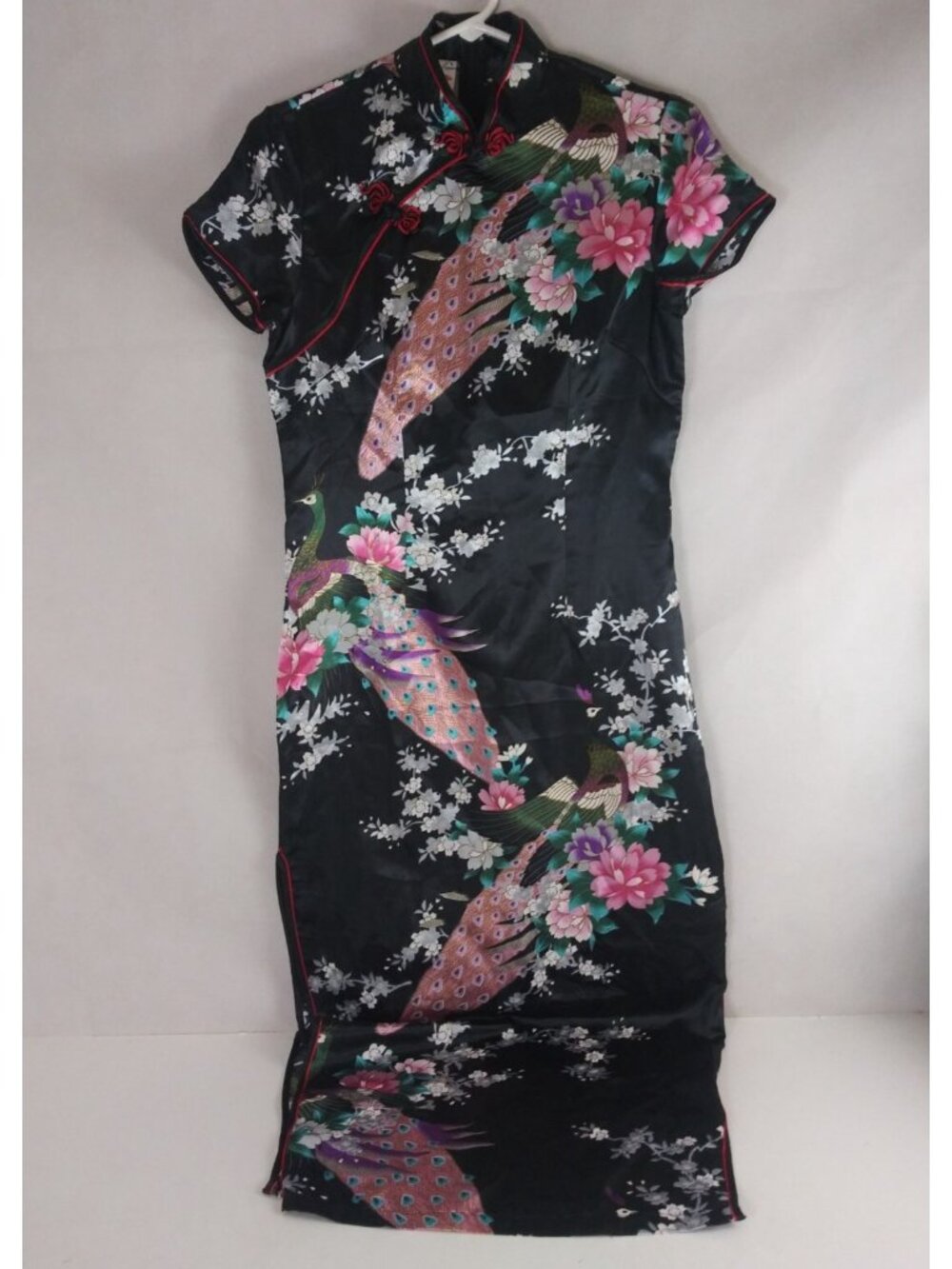 Laogudai Cheong-sam Traditional Style Dress With Beautiful Peacock Designs Large